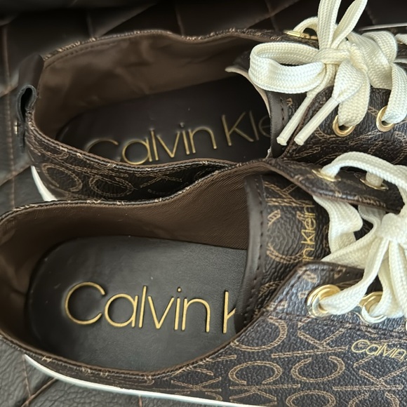 Calvin Klein Michaela - Picture 6 of 6